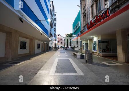 November 2019 in Havanna, Kuba: Fußgängerzone San Rafael in Havanna. Stockfoto