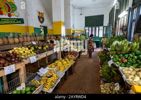November 2019, Havanna, Kuba: Obst und Gemüse stehen auf einem lokalen Markt in Old Havanna, Kuba Stockfoto
