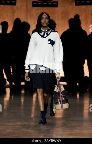 Jourdan Dunn auf der Start- Und Landebahn Tommy Hilfiger AW20 während der London Fashion Week Februar 2020 - London, UK 16/02/2020 - weltweite Nutzung Stockfoto