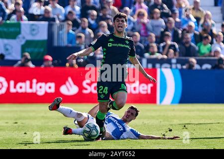 Carles Alena von Betis Balompie während des Spiels der La Liga zwischen CD Leganes und Real Betis Balompie im Butarque Stadium in Leganes im Einsatz.(Endstand; CD Leganes 0:0 Real Betis Balompie) Stockfoto