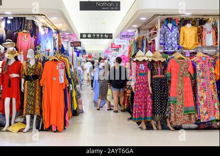 Bangkok, Thailand - 29. Januar 2020: Die Platinum Mall ist das größte Einkaufszentrum in Bangkok Stockfoto