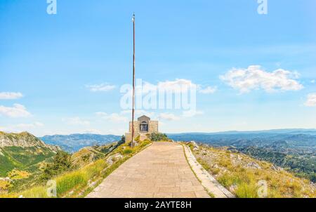 Mausoleum von Peter Njegos in den Bergen von Lovcen, Montenegro Stockfoto