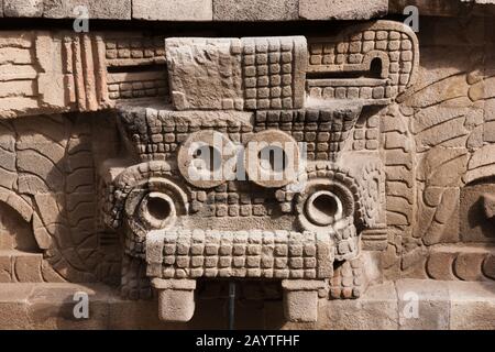 Tlaloc Leiter Des Tempels von Quetzalcoatl, Teotihuacan, Vorort von Mexiko-Stadt, Mexiko, Mittelamerika Stockfoto