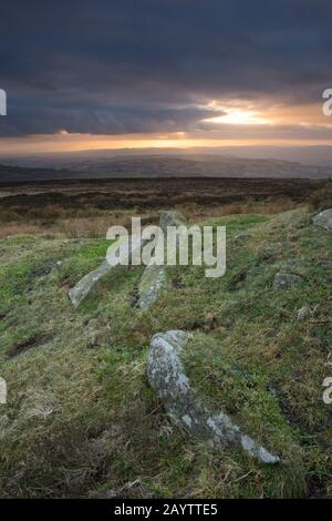 Von der Spitze des Abdon Burf, Brown Clee Hill, der mit 540 Metern der höchste Punkt in Shropshire, England, Großbritannien, ist ein Ausblick Stockfoto