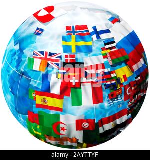 Flaggen der Welt in Form eines Globus. Europäischer Standpunkt. Weißer Hintergrund. Stockfoto