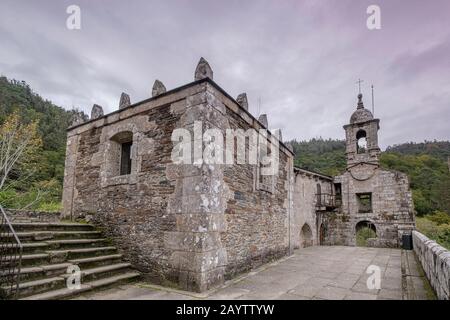 Pabellon de don Pío, Monasterio de San Juan de Caaveiro, parque Natural Fragas del Eume? Provincia de La Coruña, Galicien, Spanien. Stockfoto