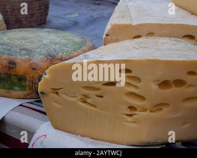 Tortucas, queso tipico cantabro, Cabezón de la Sal, Comarca Saja-Nansa, Kantabrien, Spanien. Stockfoto