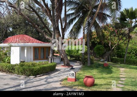 Premium Meerblick Cottage Zimmer im 5-Sterne Taj Fisherman's Cove Resort and Spa, Chennai, Indien Stockfoto