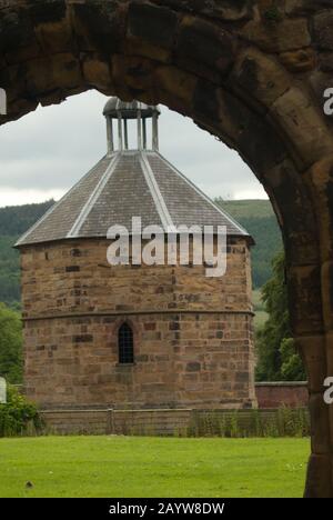 Dove COT im Gelände von Guisborough Priory, North Yorkshire Stockfoto