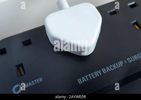 Batterie-Backup- und Überspannungsschutz für Hausgeräte. Stockfoto