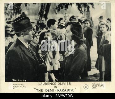 Laurence OLIVIER und PENELOPE DUDLEY - STATION im DEMI - PARADIES 1943 Regisseur ANTHONY ASQUITH Schriftsteller/Produzent ANATOLE DE GRUNWALD Zwei Städte Filme/General Film Distributors (GFD) Stockfoto