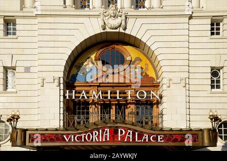 London, England, Großbritannien. Hamilton im Victoria Palace Theatre (Februar 2020) Stockfoto