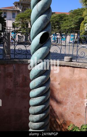 Türkei. Istanbul. Hippodrom. Die Serpent-Säule oder das Stativ aus Plataan. Alte Bronzesäule. 5 Cent. BC Stockfoto
