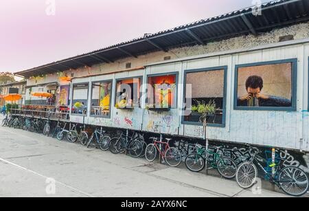 Emma Pea, Bar-Restaurant, rohe Gelaende, alternativer Kulturort Stockfoto