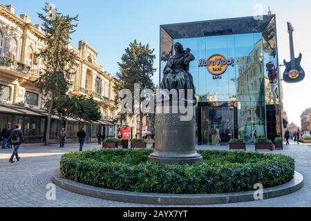 Baku, Aserbaidschan 27. Januar 2020 - Das Hard Rock Cafe in der Innenstadt von Baku. Stockfoto