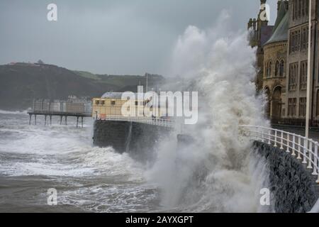 Storm Ciara streitert Aberystwyth West Wales Stockfoto