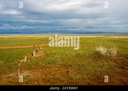 Ongot Grave (neolithisches Grab), im Tal des Tuul River, Hustai National Park, Mongolia. Stockfoto