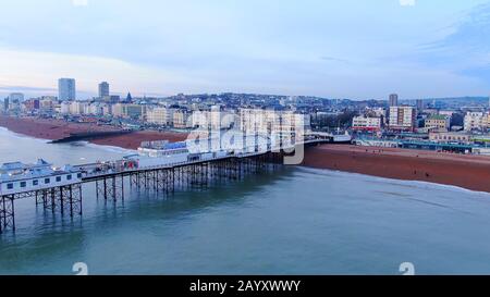 Brighton Pier in England - Luftbild Stockfoto