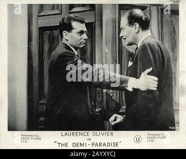 Laurence OLIVIER und GUY MIDDLETON im DEMI - PARADISE 1943 Regisseur ANTHONY ASQUITH Autor/Produzent ANATOLE DE GRUNWALD Zwei Städte Filme/General Film Distributors (GFD) Stockfoto