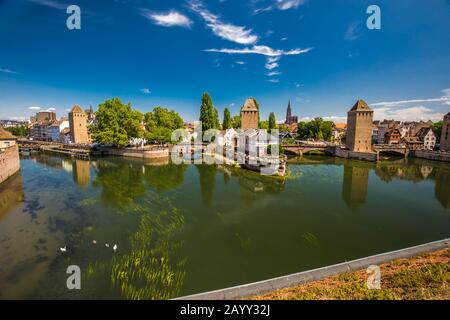 Mittelalterbrücke Ponts Coverts, Barrage Vauban, Strasbourg, Alsase, Frankreich Stockfoto