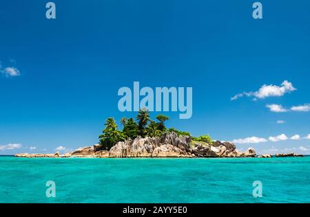 Tropisches Paradies St Pierre Islet auf der Insel Praslin, Seychellen Stockfoto