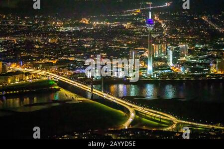 Luftbild, Medienhafen Düsseldorf am Rhein, Rheinkniebrücke, Fernsehturm, Stadtbezirk 04, Düsseldorf, Rheinland, Nordrhein-Westfalen, Deutschland, DEU, Stockfoto