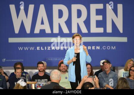 Henderson, NV, USA. Februar 2020. Elizabeth Warren pictured at the Henderson Early Vote Town Hall with Elizabeth Warren and Brandon Wolf at CSN Henderson Student Union in Henderson, Nevada on February 17, 2020. Kredit: Damairs Carter/Media Punch/Alamy Live News Stockfoto