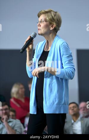 Henderson, NV, USA. Februar 2020. Elizabeth Warren pictured at the Henderson Early Vote Town Hall with Elizabeth Warren and Brandon Wolf at CSN Henderson Student Union in Henderson, Nevada on February 17, 2020. Kredit: Damairs Carter/Media Punch/Alamy Live News Stockfoto