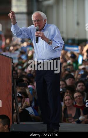 Richmond, KALIFORNIEN - 17. FEBRUAR: Bernie Sanders spricht während der "Get Out the Early Vote"-Rallye im Craneway Pavilion am 17. Februar 2020 in Richmond, Kalifornien. Foto: Christopher Victorio/imageSPACE/MediaPunch Stockfoto