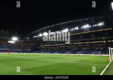 London, Großbritannien. Februar 2020. Allgemeiner Blick auf das Stadion während des Premier-League-Spiels zwischen Chelsea und Manchester United an der Stamford Bridge, London am Montag, den 17. Februar 2020. (Kredit: Ivan Yordanov   MI News) Foto darf nur für redaktionelle Zwecke in Zeitungen und/oder Zeitschriften verwendet werden, Lizenz für kommerzielle Nutzung erforderlich Kredit: MI News & Sport /Alamy Live News Stockfoto