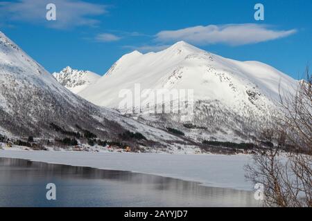 Eis auf Nordfjorden, Norwegen, Troms, Kvaloeya Stockfoto