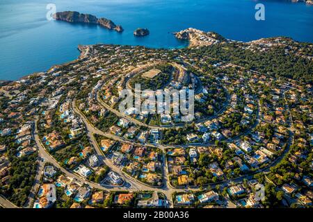 Luftbild, Blick auf das Dorf Santa Ponsa auf einem Hügel, Santa Ponsa, Calvià, Mallorca, Spanien, Europa, Balearen, es, Es Malgrats, Espana, Immobilien, Stockfoto