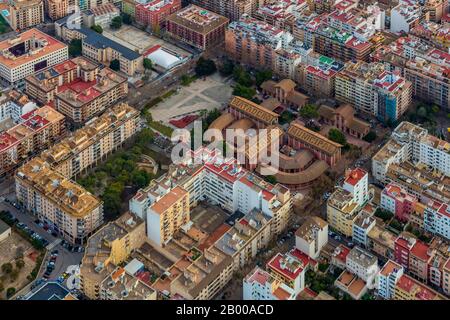 Luftbild, städtischer Flughafen Matadero, Centro Cultural S'Escorxador, Palma, Mallorca, Spanien, Europa, Balearen, Carrer de l'Emperadriu Eugènia, es, Stockfoto