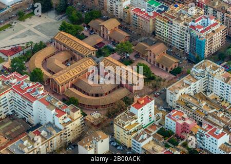 Luftbild, städtischer Flughafen Matadero, Centro Cultural S'Escorxador, Palma, Mallorca, Spanien, Europa, Balearen, Carrer de l'Emperadriu Eugènia, es, Stockfoto