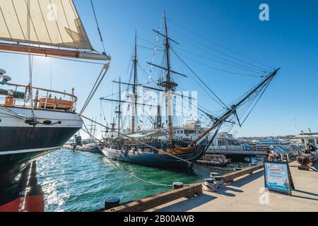 San Diego, Kalifornien/USA - 14. August 2019 Embarcadero Marina Park North. Pacific Promenade and Maritime Museum, San Diego Marina District Stockfoto