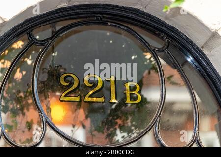 Sherlock Holmes Berühmte Adresse der Haustür 221B Baker Street, London. Stockfoto