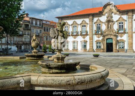 Braga Rathaus und Brunnen, Minho, Portugal Stockfoto