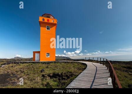 Orange Lighthouse of Oendverdarnes, Oendveroarnes, Snaefellsjoekull National Park, Snaefellsnes Peninsula, Snaefellsnes, Vesturland, Island Stockfoto