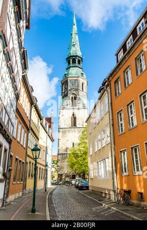 Die kreuzkirche, ein gotisches Gebäude in Hannover. Stockfoto