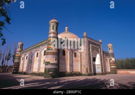 China: Das Grab von Abakh Khoja, 17. Jahrhundert Sufi Mystiker, Kashgar, Xinjiang. Abakh Khoja (Apaq Xoja, oder besser Āfāq Khwāja (? - 1693/94) war ein religiöser und politischer Führer in Kashgaria (im heutigen Süden Xinjiang). Er war auch bekannt als Khwāja Hidāyat Allāh (Hidayetullah Khoja). Er war ein Urenkel des berühmten Naqshbandi Sufi-Lehrers Ahmad Kasani (1461–1542) und wurde als Sufi-Lehrer für sich verehrt. Abakh Khoja ergriff die Macht der Chagatay-Dynastie von Yarkand, indem er Dzungar-Invasoren durch die geheime Diplomatie des Dalai Lama einlud. Stockfoto