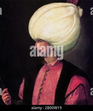 Türkei: Ein Porträt von Suleyman dem Magnificent, zugeschrieben dem italienischen Maler Tizian (1488/1490-1576), c. 1530. Sultan Suleyman I. (1494-1566), auch bekannt als 'Suleyman der Magnificent' und 'Suleyman der Gesetzgeber', war der 10. Und am längsten regierende Sultan des Osmanischen Reiches. Er persönlich führte seine Armeen zu erobern Siebenbürgen, die Kaspischen, einen Großteil des Nahen Ostens und der Maghreb. Er führte weitreichende Reformen in den Bereichen türkische Gesetzgebung, Bildung, Steuern und Strafrecht ein und wurde als Dichter und Goldschmied hoch geschätzt. Suleyman überwachte auch ein goldenes Zeitalter in der Entwicklung der Künste Stockfoto