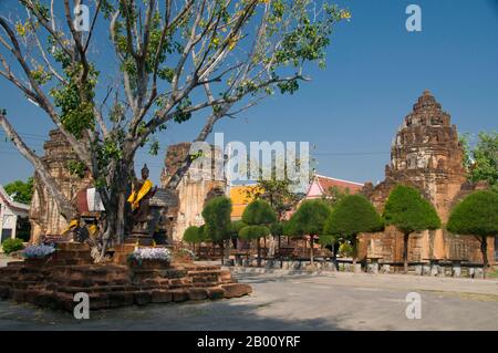 Thailand: Khmer-Schreine, Wat Kamphaeng Laeng, Phetchaburi. Wat Kamphaeng Laeng war ursprünglich ein 12th Jahrhundert Khmer Hindu Ort der Anbetung, später zu einem buddhistischen Tempel. Phetchaburi markierte wahrscheinlich auch die südlichste Ausdehnung des Khmer-Reiches. Stockfoto