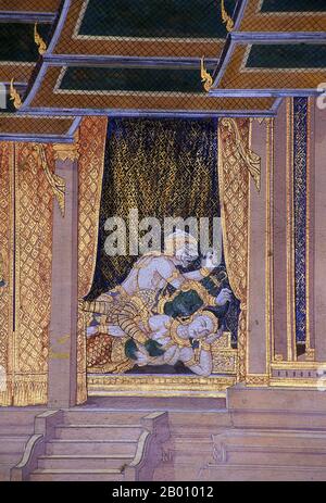 Thailand: Hanuman nimmt ein Haar von Königin Monto, Wandmalereien von Ramakien (Ramayana), Wat Phra Kaeo (Tempel des Smaragd-Buddha), Bangkok. Das Ramayana ist eine Geschichte so alt wie die Zeit und - zumindest auf dem indischen Subkontinent und in weiten Teilen Südostasiens - von unvergleichlicher Popularität. Vor mehr als zweitausend dreihundert Jahren setzte sich der Gelehrte-Dichter Valmiki zusammen, um sein endgültiges Epos von Liebe und Krieg zu schreiben. Das Ramakien ist die thailändische Version dieses Epos und hat einen wichtigen Einfluss auf Thai Literatur, Kunst und Drama. Es gilt als das National Epic von Thailand. Stockfoto
