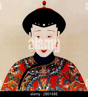 China: Gemahlin He (- 18. Mai 1836), Konkubine des Daoguang-Imperators. Handscroll Malerei, Anfang des 19. Jahrhunderts. Konkubine Er war eine Konkubine und Konkubine des Daoguang-Imperators. Lady Hoifa Nara stammt aus dem weißen Banner der Mandschu-Ebene und wurde eine Dame, die unter der Herrschaft des Jiaqing-Imperators auf Prinz Minning, den zukünftigen Daoguang-Kaiser, wartete. Minning wurde 1820 Kaiser von Daoguang und erhielt 1822 den Titel der Konkubine He, bevor sie 1823 zum Konkubiner He erhoben wurde. Sie starb 1836 an Nierenproblemen. Stockfoto