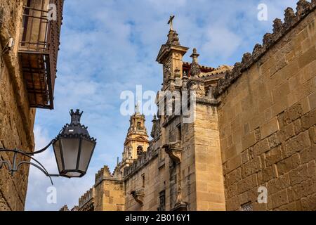 Blick auf die Mosque-Kathedrale von Cordoba, Mezquita-Catedral de Cordoba, auch bekannt als große Moschee aus dem Jahr 785 von Cordoba oder Mezquita, Denkmäler von Mooris Stockfoto