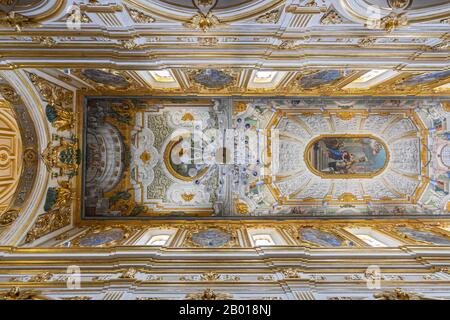 Innenansicht der Kathedrale von Matera (Cattedrale di Santa Maria della Bruna e di Sant'Eustachio), Kathedrale von Matera, Basilikata, Italien. Stockfoto