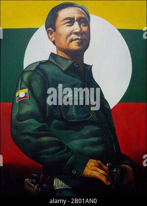 Birma/Myanmar: Khun Sa (17. Februar 1934 - 26. Oktober 2007) war ein burmesischer Kriegsherr. Aufgrund seines Opiumhandels in der Region des Goldenen Dreiecks wurde er als „Opiumkönig“ bezeichnet. Er war auch der Anführer der Vereinigten Shan Armee und der Mong Tai Armee. Khun Sa wurde von einem chinesischen Vater und einer Shan-Mutter geboren. Er nahm das Pseudonym Khun Sa an, was soviel bedeutet wie „Prinz wohlhabend“. In seiner Jugend trainierte er bei den Kuomintang, die nach ihrer Niederlage im chinesischen Bürgerkrieg aus Yunnan in die Grenzregionen Burmas geflohen waren und schließlich seine eigene Armee aus einigen hundert Mann bildeten. Stockfoto