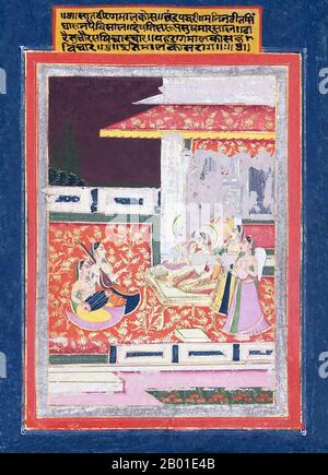 Indien: Ein Rajput-Prinz und eine Prinzessin, die von Musikerinnen unterhalten werden. Miniaturgemälde, Rajasthan, 19. Jahrhundert. Die Gemälde von Rajput, auch bekannt als Rajasthani Painting, ist ein indischer Malstil, der sich während des 18. Jahrhunderts an den königlichen Gerichten von Rajputana, Indien, entwickelt und gedeiht hat. Sie stammen aus dem Stil der Mogul-Gemälde, die selbst von der persischen Miniatur abgeleitet wurden. Jedes Rajput-Königreich entwickelte einen eigenen Stil, aber mit bestimmten Gemeinsamkeiten. Gemälde von Rajput stellen eine Reihe von Themen dar, darunter Ereignisse aus Epos wie dem Ramayana und dem Mahabharata. Stockfoto