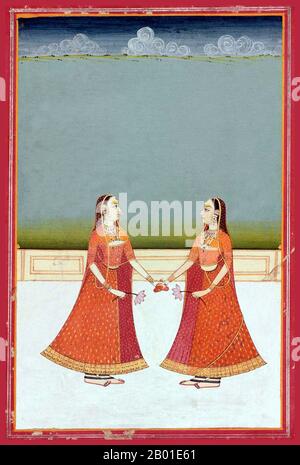 Indien: Zwei Mädchen, die auf einer Terrasse stehen, Hände zusammenlegen und Lotusblumen halten. Rajput Miniaturgemälde, Anfang des 19. Jahrhunderts. Die Gemälde von Rajput, auch bekannt als Rajasthani Painting, ist ein indischer Malstil, der sich im 18. Jahrhundert an den königlichen Höfen von Rajputana, Indien, entwickelt und gedeiht hat. Sie stammen aus dem Stil der Mogul-Gemälde, selbst abgeleitet von der persischen Miniatur. Jedes Rajput-Königreich entwickelte einen eigenen Stil, aber mit bestimmten Gemeinsamkeiten. Gemälde von Rajput stellen eine Reihe von Themen dar, darunter Ereignisse aus Epos wie dem Ramayana und dem Mahabharata. Stockfoto