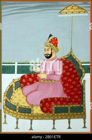 Indien: Nasir ud-din Muhammad Humayun (7. März 1508 - 22. Februar 1556), 2. Mogul-Kaiser, kniend auf einem Thron. Miniaturgemälde aus einer Serie von Mogul-Kaisern aus dem 18. Jahrhundert. Humayun (vollständiger Titel: Al-Sultan al-'Azam Wal Khaqan al-Mukarram, Jam-i-Sultanat-i-haqiqi wa Majazi, Sayyid al-Salatin, Abu'l Muzaffar Nasir ud-din Muhammad Humayun Padschah Ghazi, Zillu'u al-Salatin, der zweite 1530 1556. Tag des nördlichen Afghanistans, Mollah, war der 1555. Und 1540. Tag des nördlichen (Mollah). Wie sein Vater, Babur, verlor er sein Königreich früh, aber er erlangte es mit persischer Hilfe zurück. Stockfoto